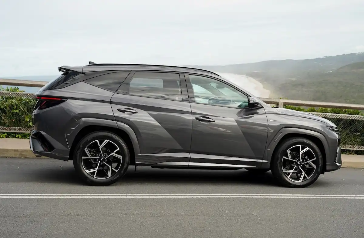 2025 hyundai tucson elite n line hybrid awd doors