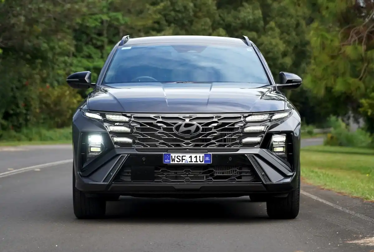 2025 hyundai tucson elite n line hybrid awd headlights