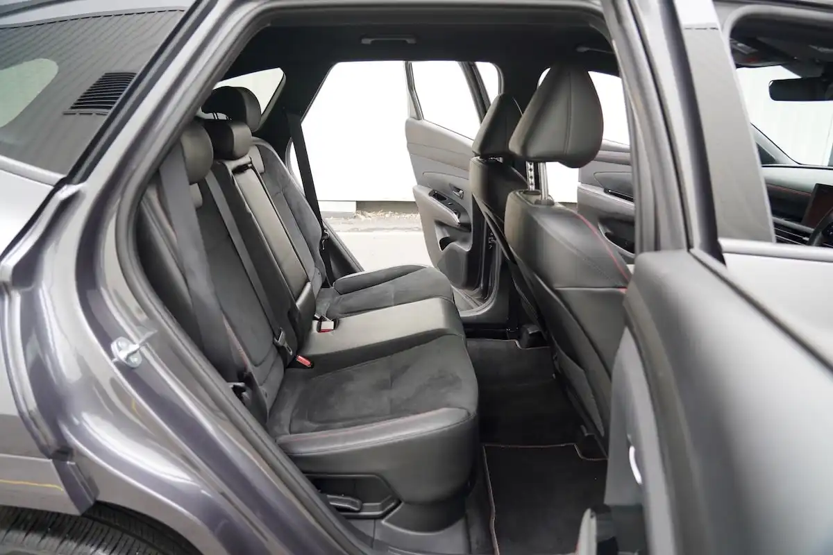 2025 hyundai tucson elite n line hybrid awd rear seats