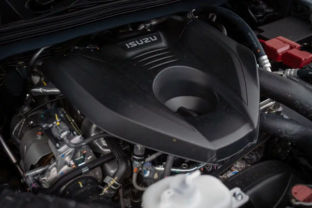 2025 isuzu mu-x engine