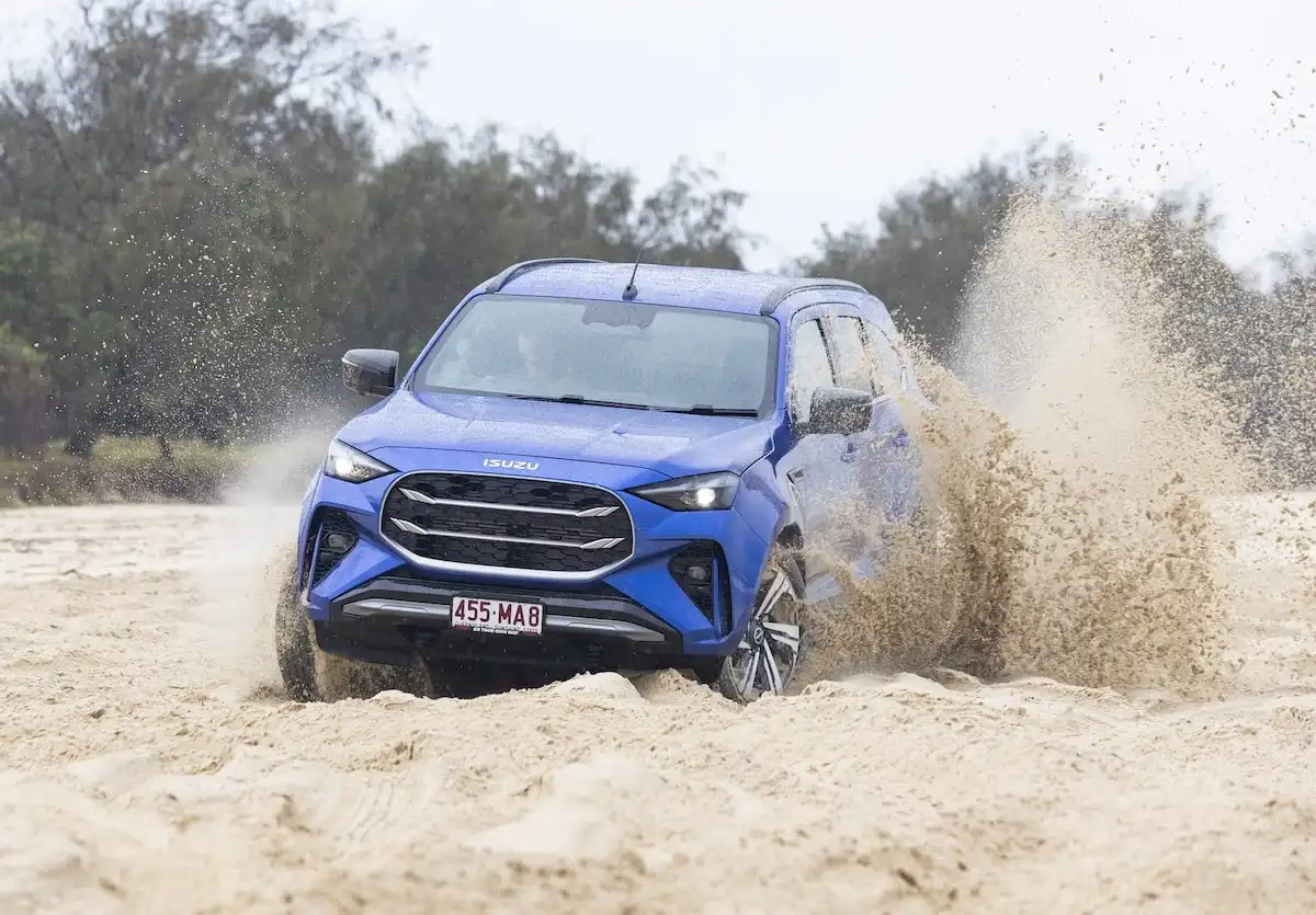 2025 isuzu mu-x off-road