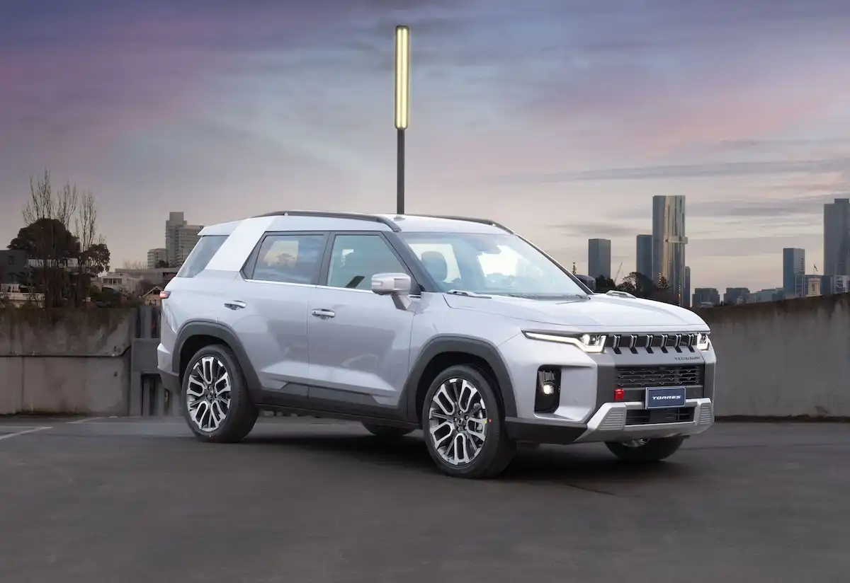 22025 kgm ssangyong torres elx