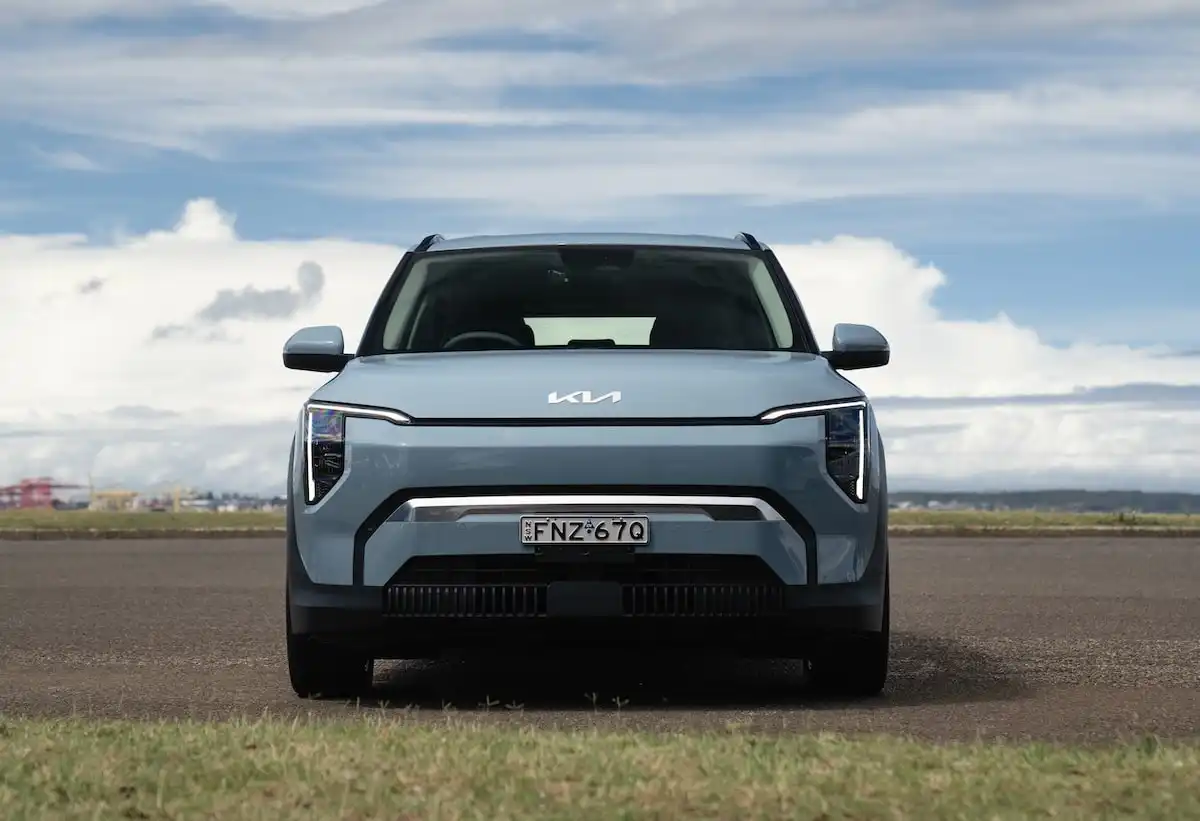 2025 kia ev3 front
