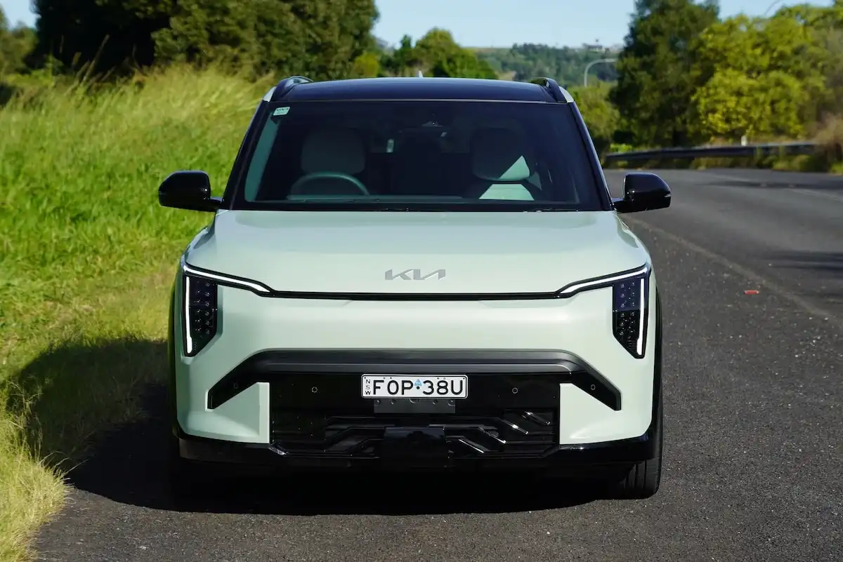 2025 kia ev3 gt-line long range front