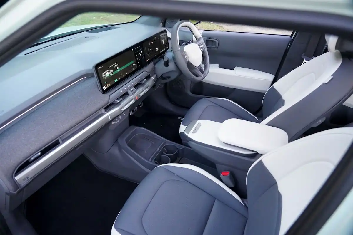 2025 kia ev3 gt-line long range seats