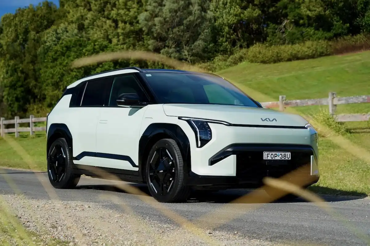 2025 kia ev3 gt-line long range wheels