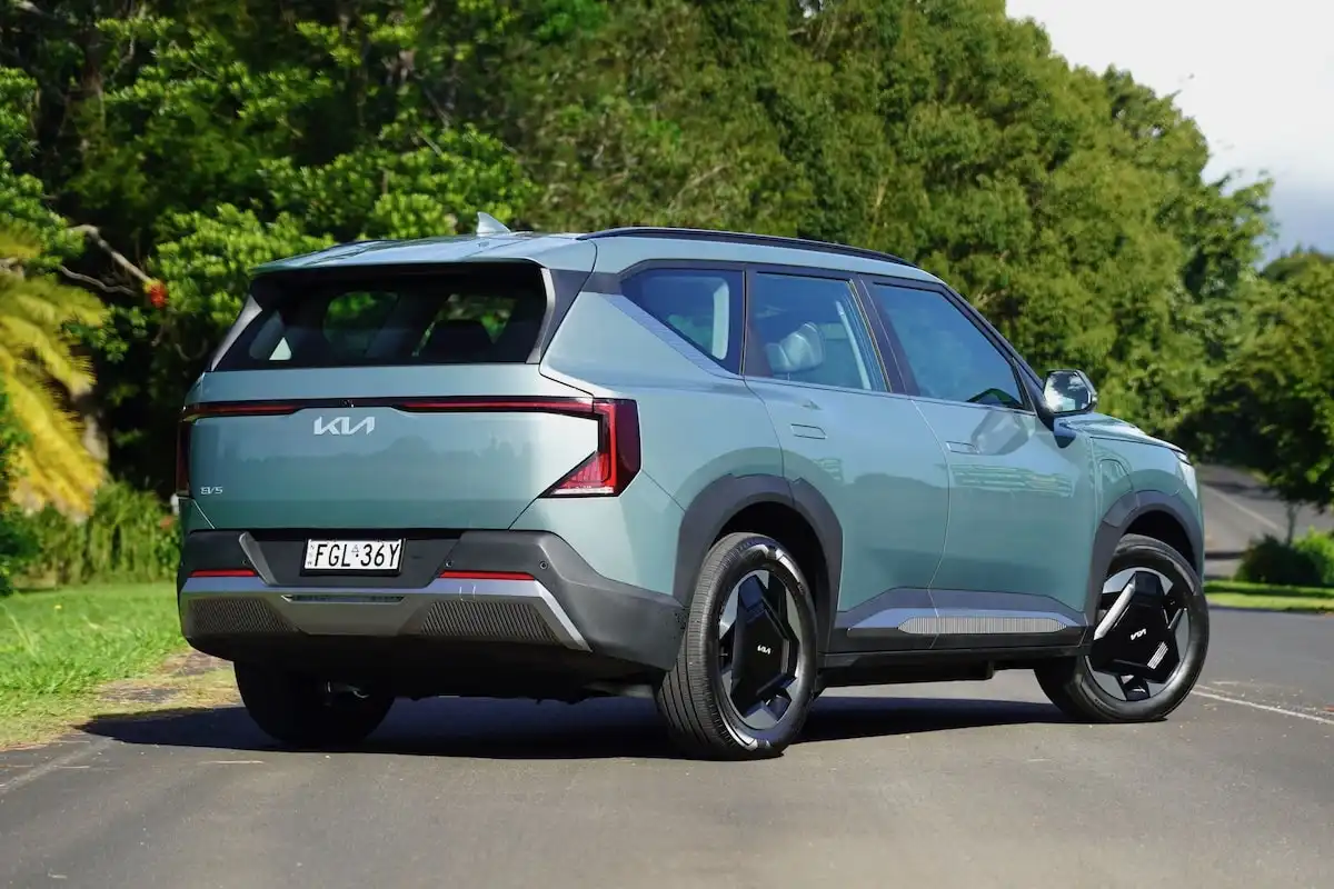 2025 kia ev5 air long range back