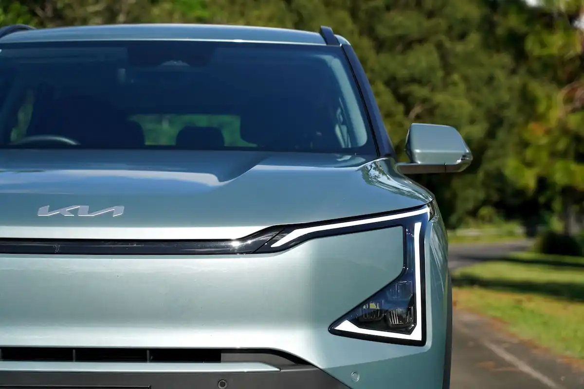 2025 kia ev5 air long range logo