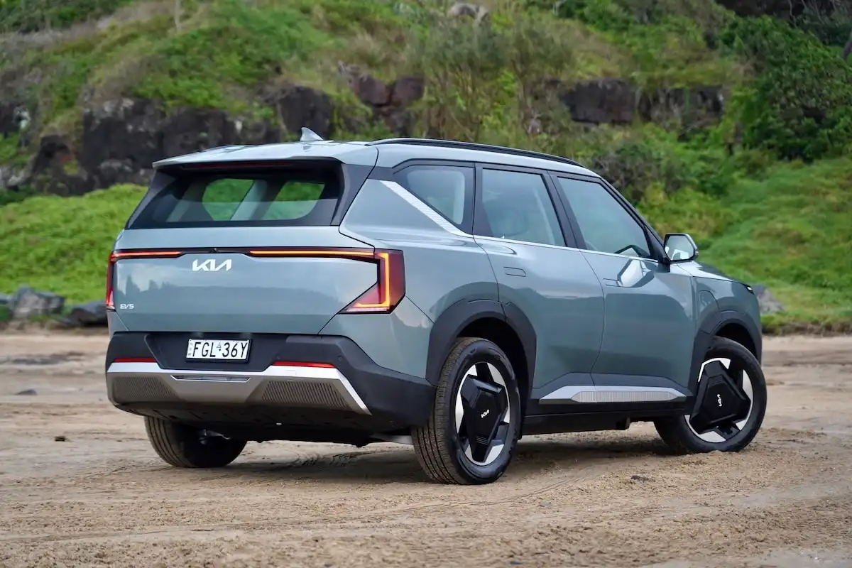 2025 kia ev5 air long range rear