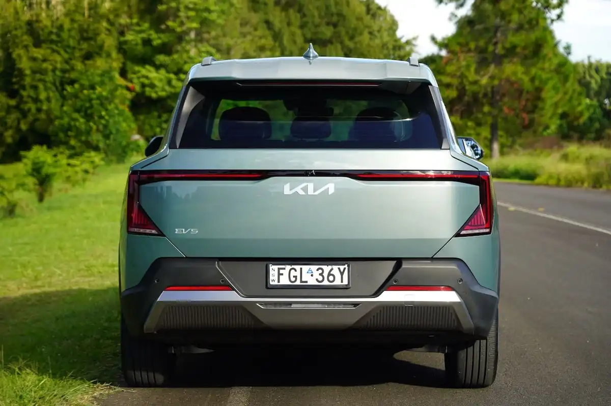 2025 kia ev5 air long range tailgate
