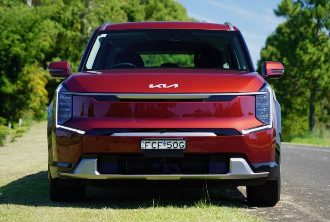 2025 kia ev9 earth front