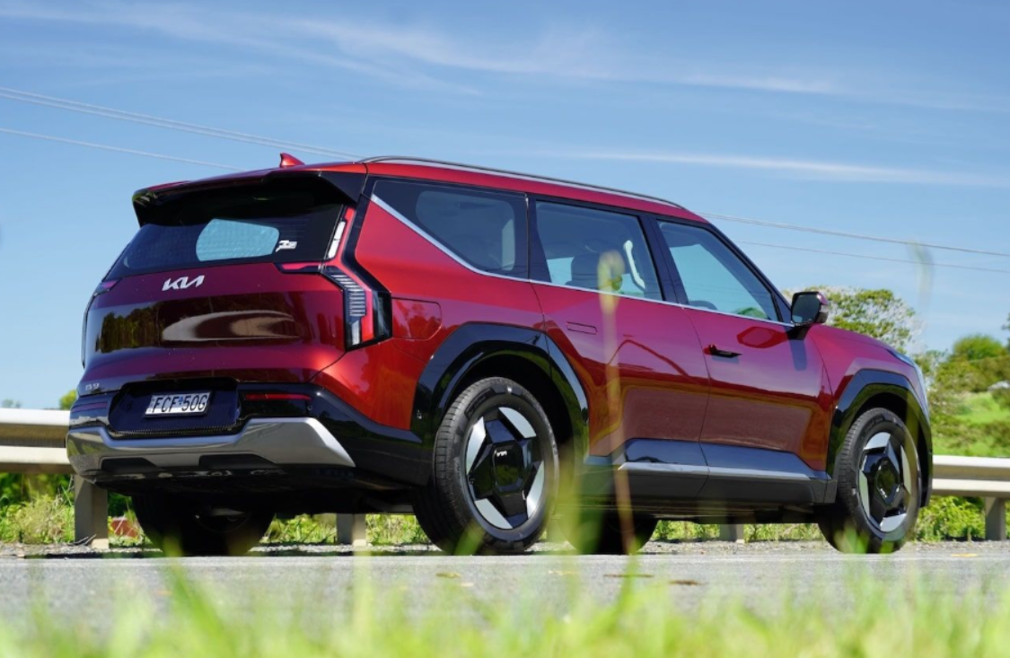 2025 kia ev9 earth rear right side