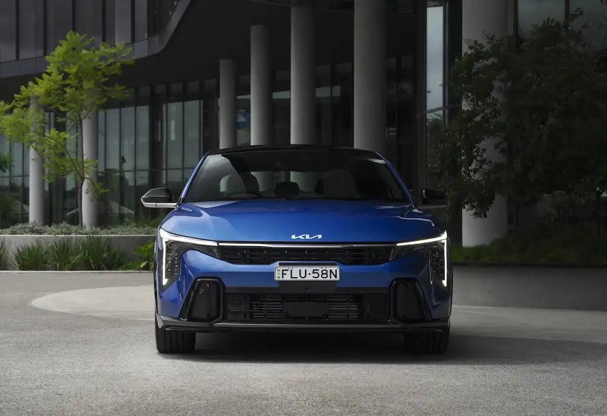2025 kia k4 front