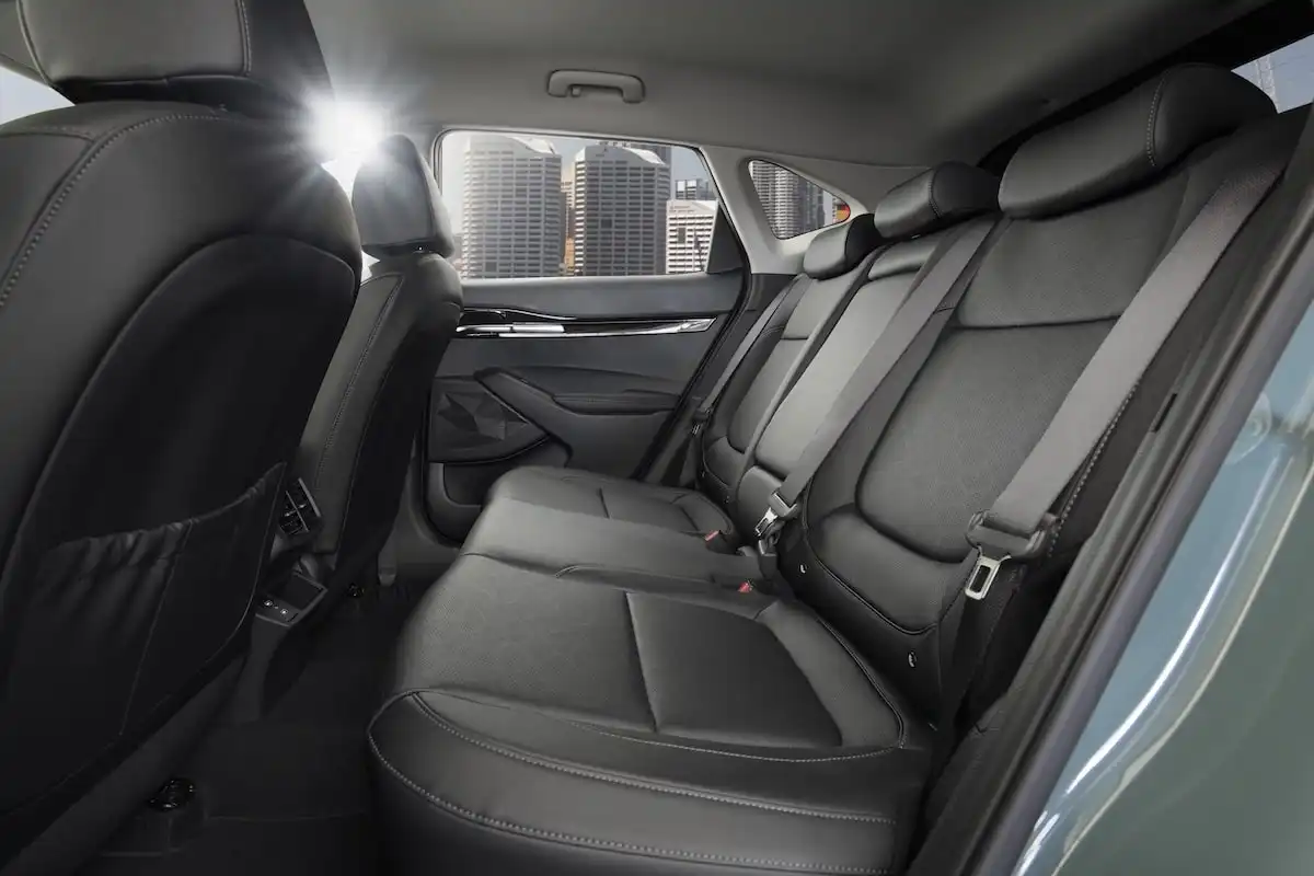 2025 kia seltos rear seats