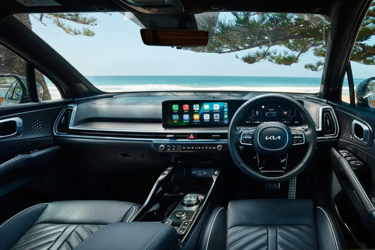 2025 kia sorento interior front seats