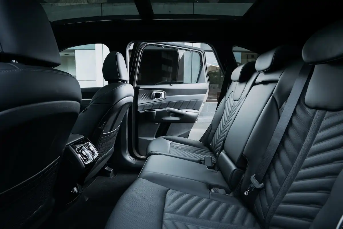 2025 kia sorento second row seats