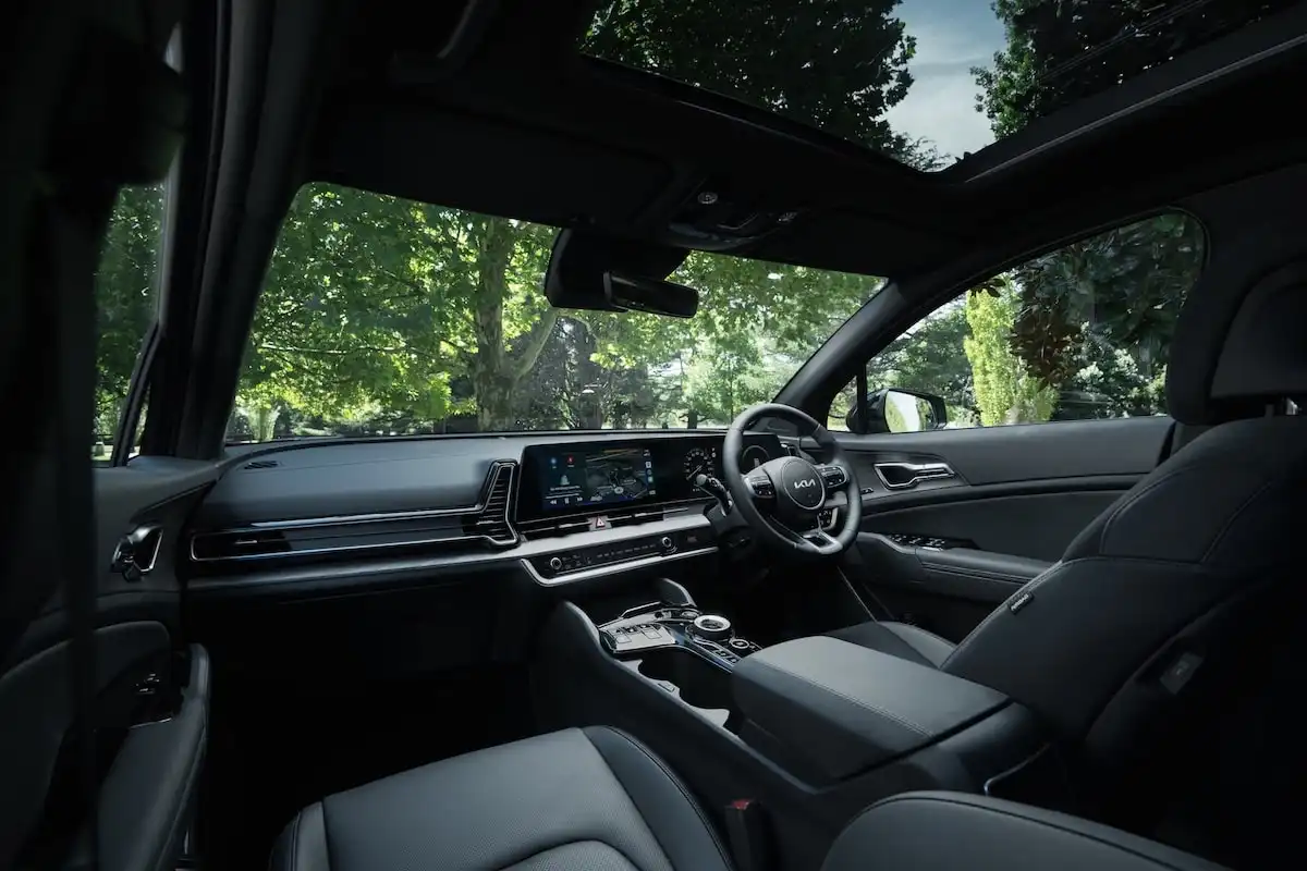 2025 kia sportage interior front
