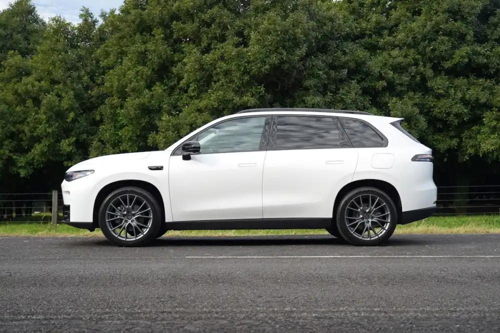 2025 leapmotor c10 design side