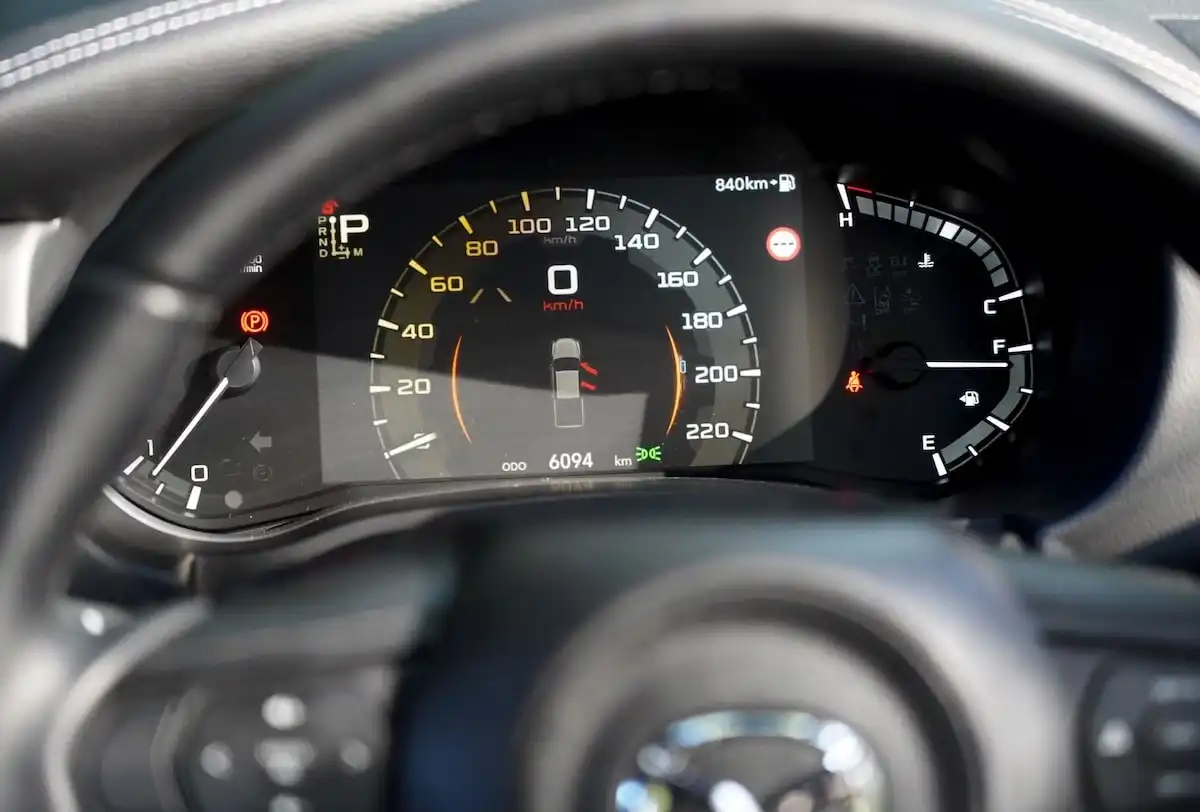 2025 mazda bt-50 gt 4x4 dual cab features