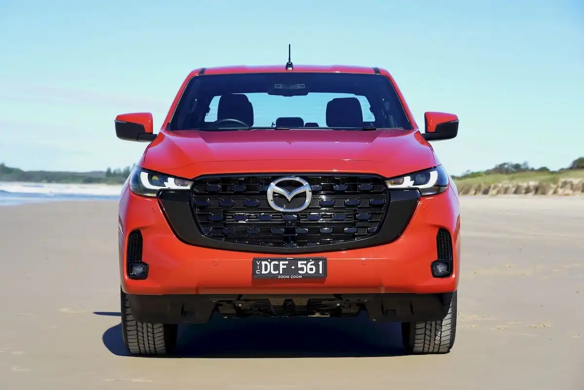 2025 mazda bt-50 gt 4x4 dual cab grille