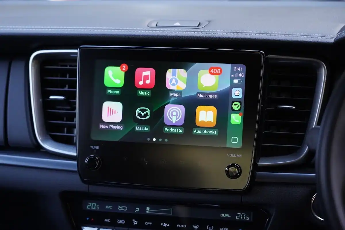2025 mazda bt-50 gt 4x4 dual cab infotainment system