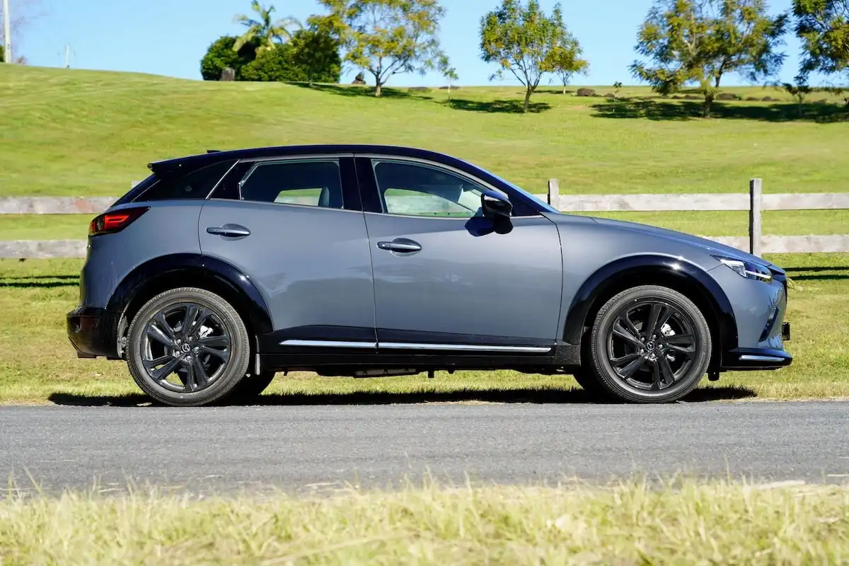 2025 mazda cx-3 gt sp side