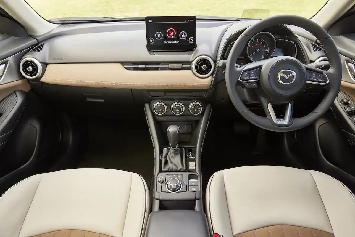 2025 mazda cx-3 interior