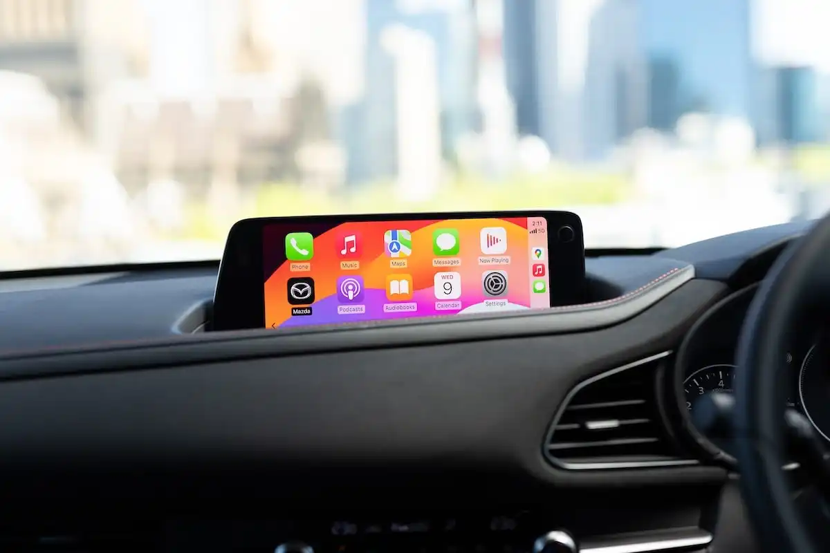 2025 mazda cx-30 touring le apple carplay and adroid auto