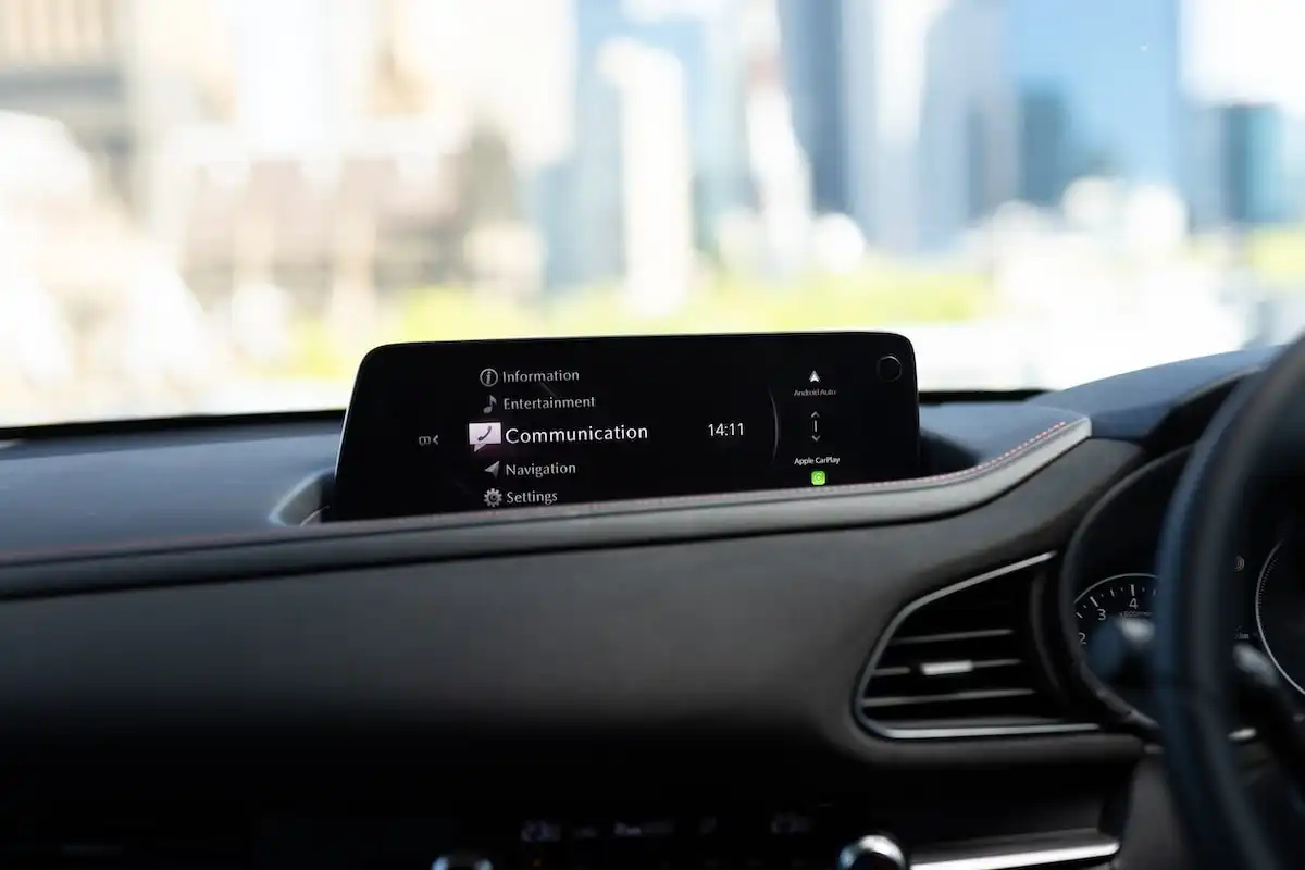 2025 mazda cx-30 touring le infotainment