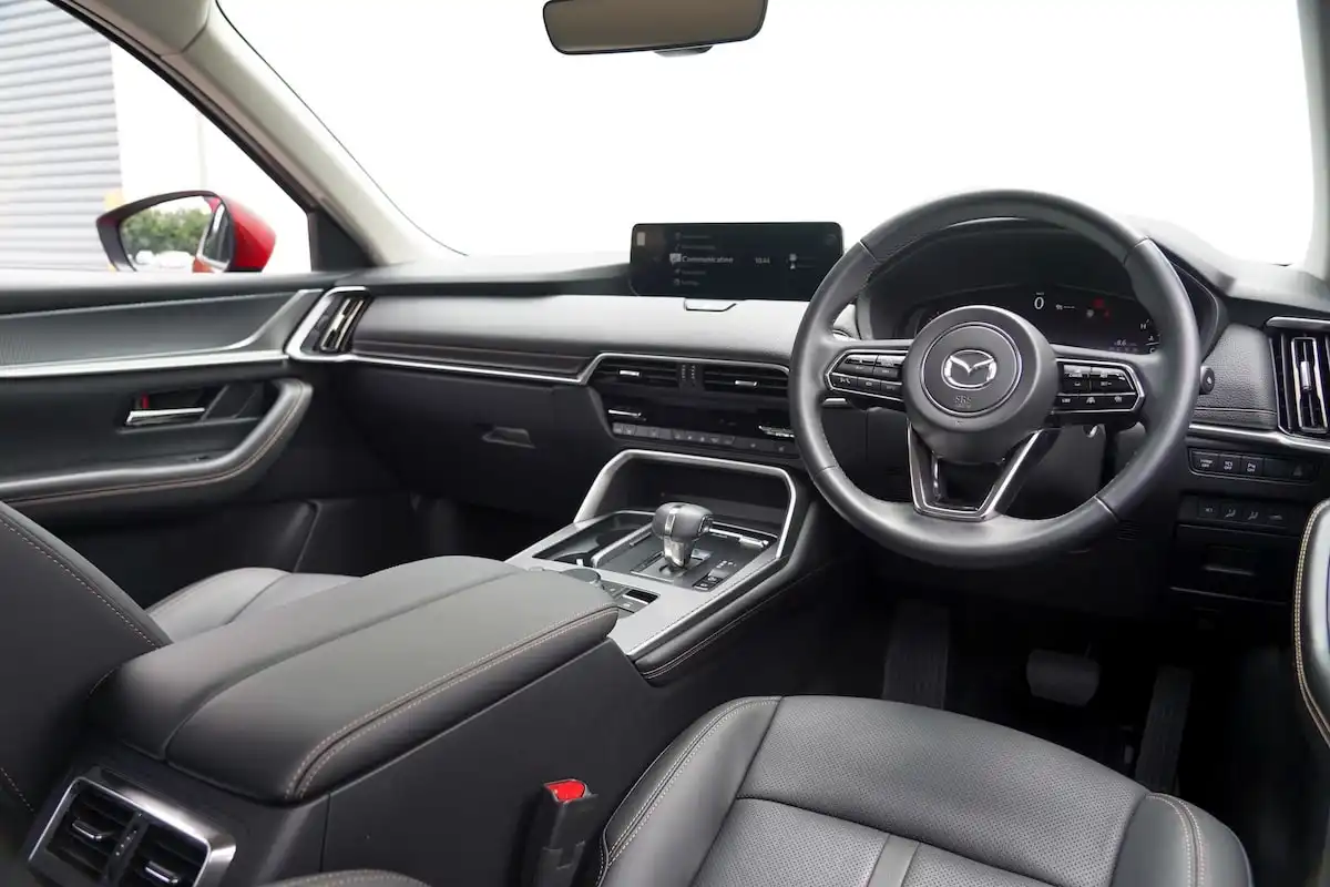 2025 mazda cx-60 g40e evolve driver seat