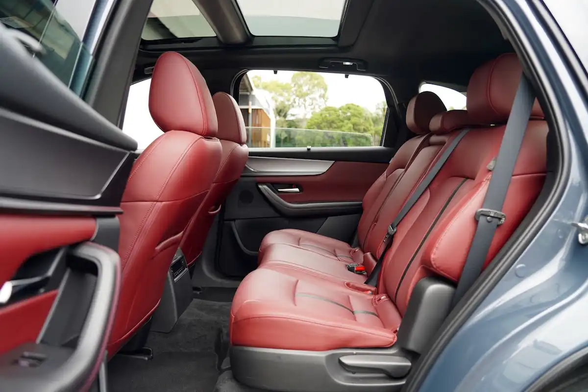 2025 mazda cx-70 azami d50e rear seats