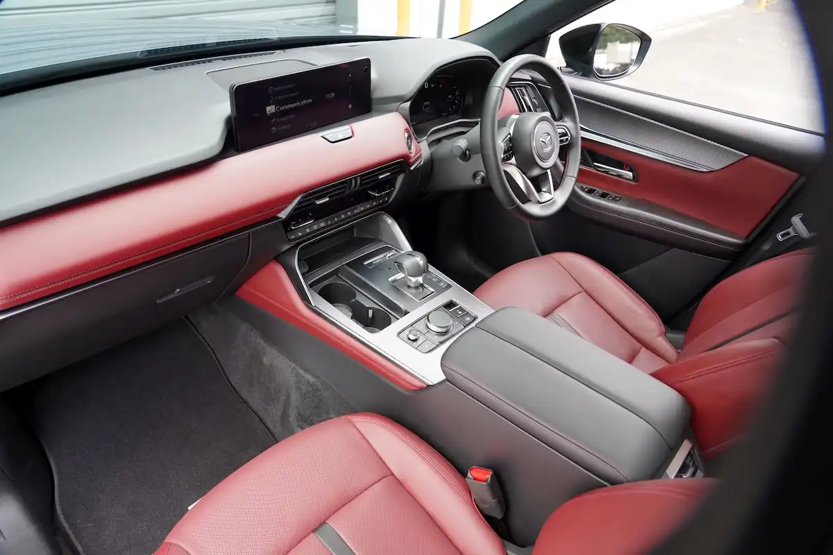 2025 mazda cx-70 azami d50e seats