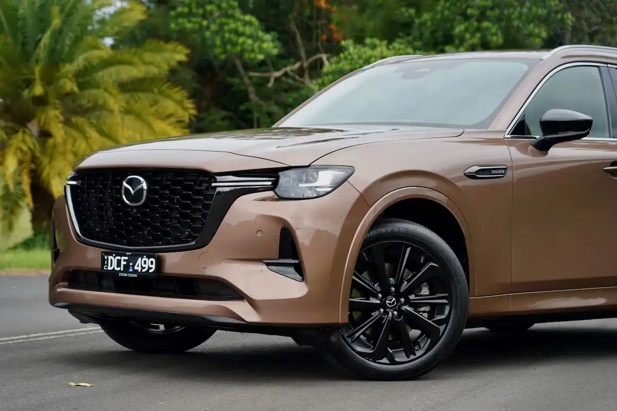 2025 mazda cx-80 g40e gt headlights