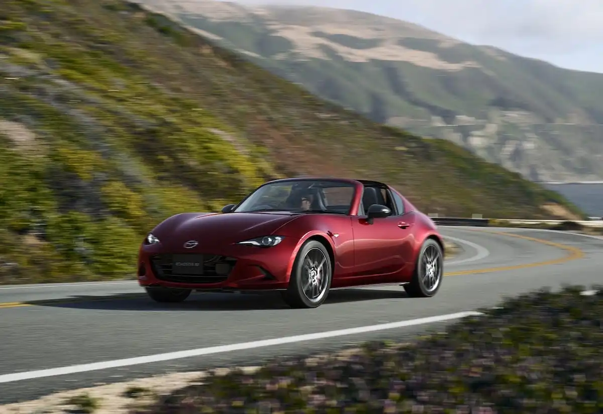 2025 mazda mx-5 roadster manual