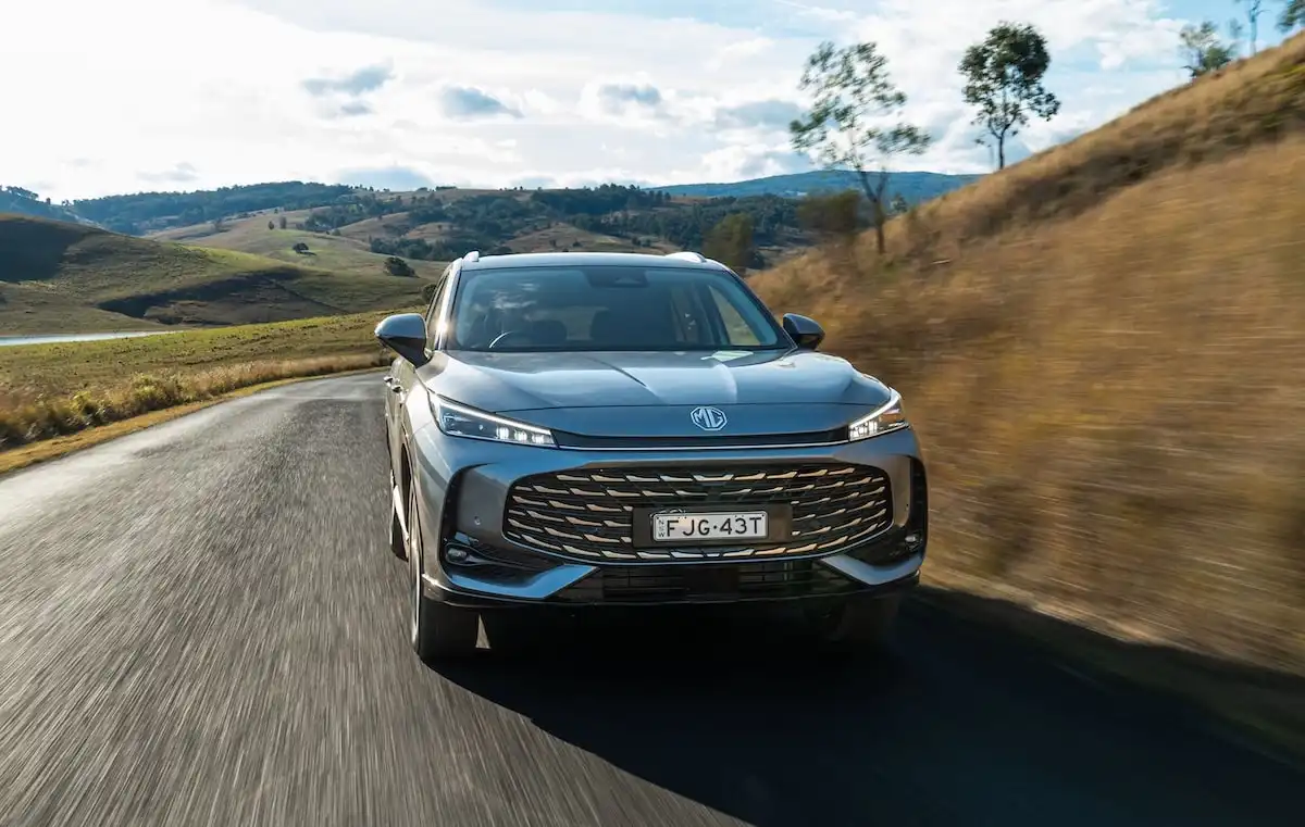 2025 mg hs lane keep assist