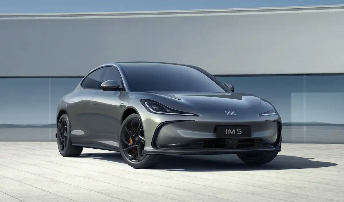 2025 mg im5 ev sedan