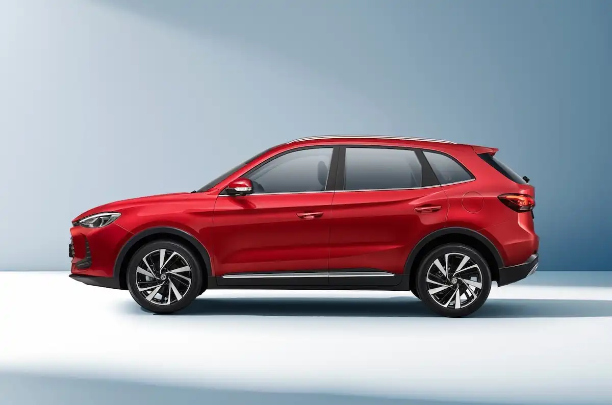 2025 mg zs excite