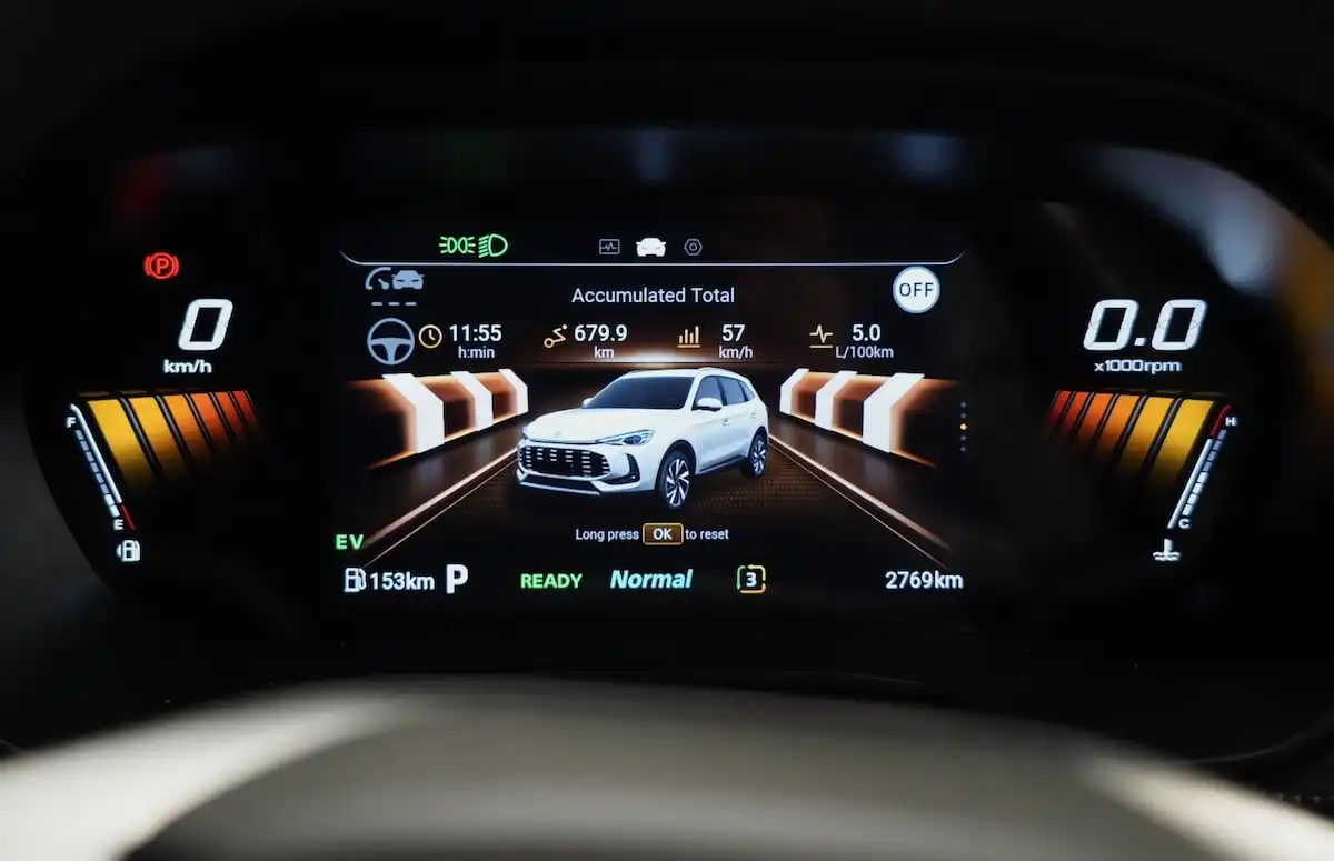 2025 mg zs hybrid+ essence fuel economy