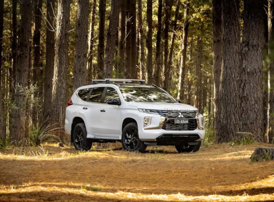 2025 mitsubishi pajero sport exterior