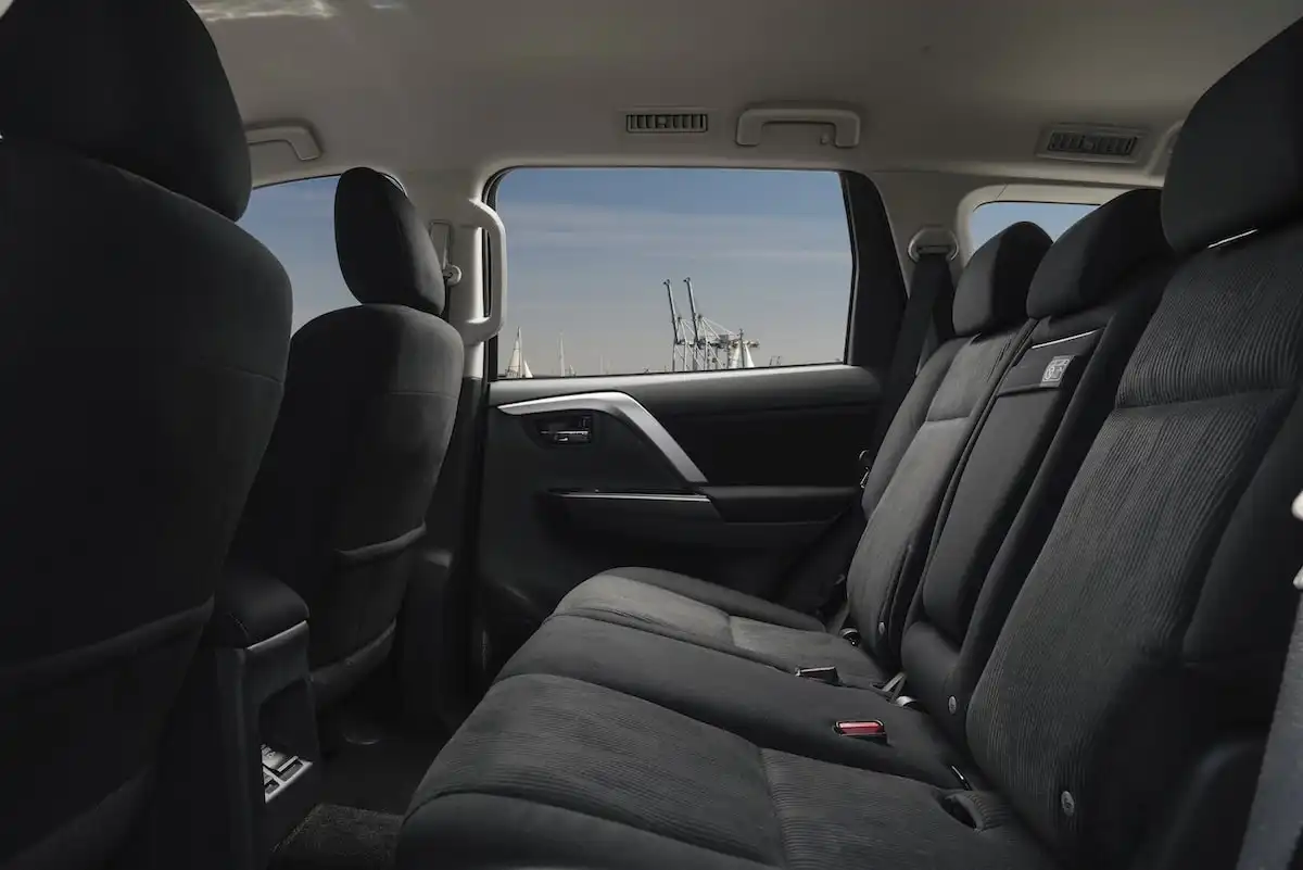 2025 mitsubishi pajero sport second row seats