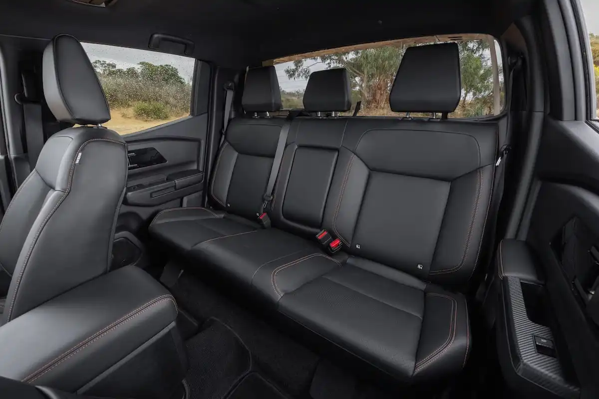 2025 mitsubishi triton rear seats