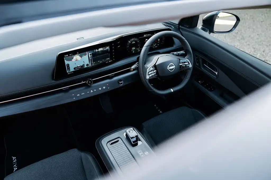 2025 nissan ariya connectivity