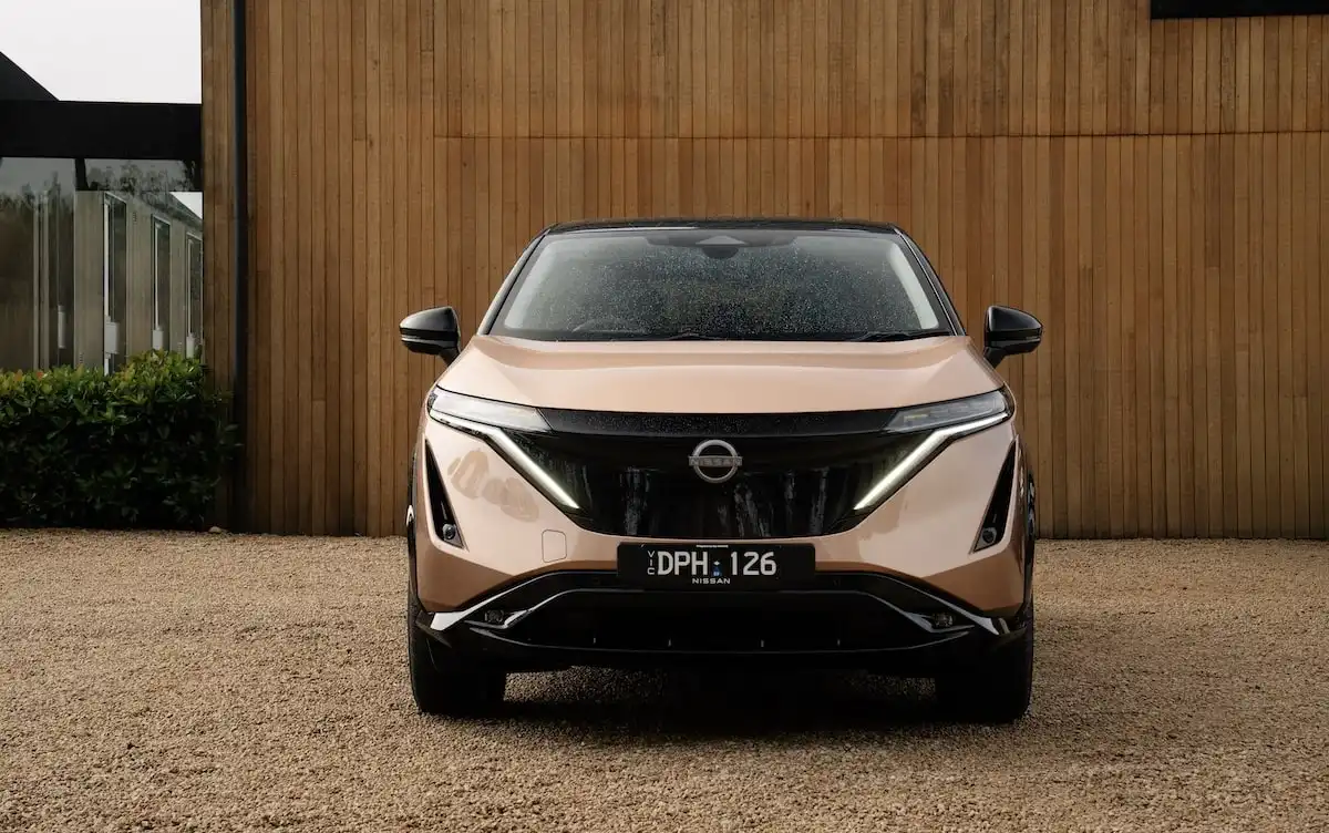 2025 nissan ariya headlights