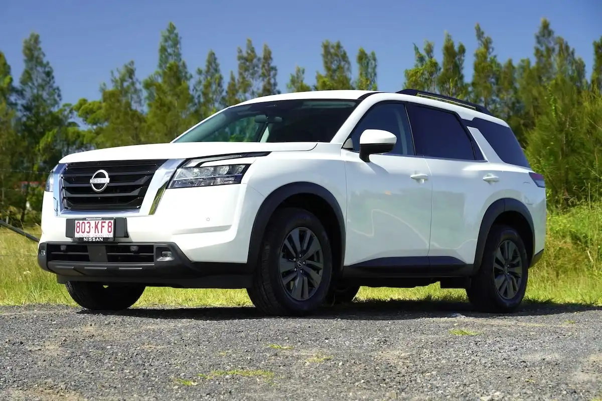 2025 nissan pathfinder st-l awd australia