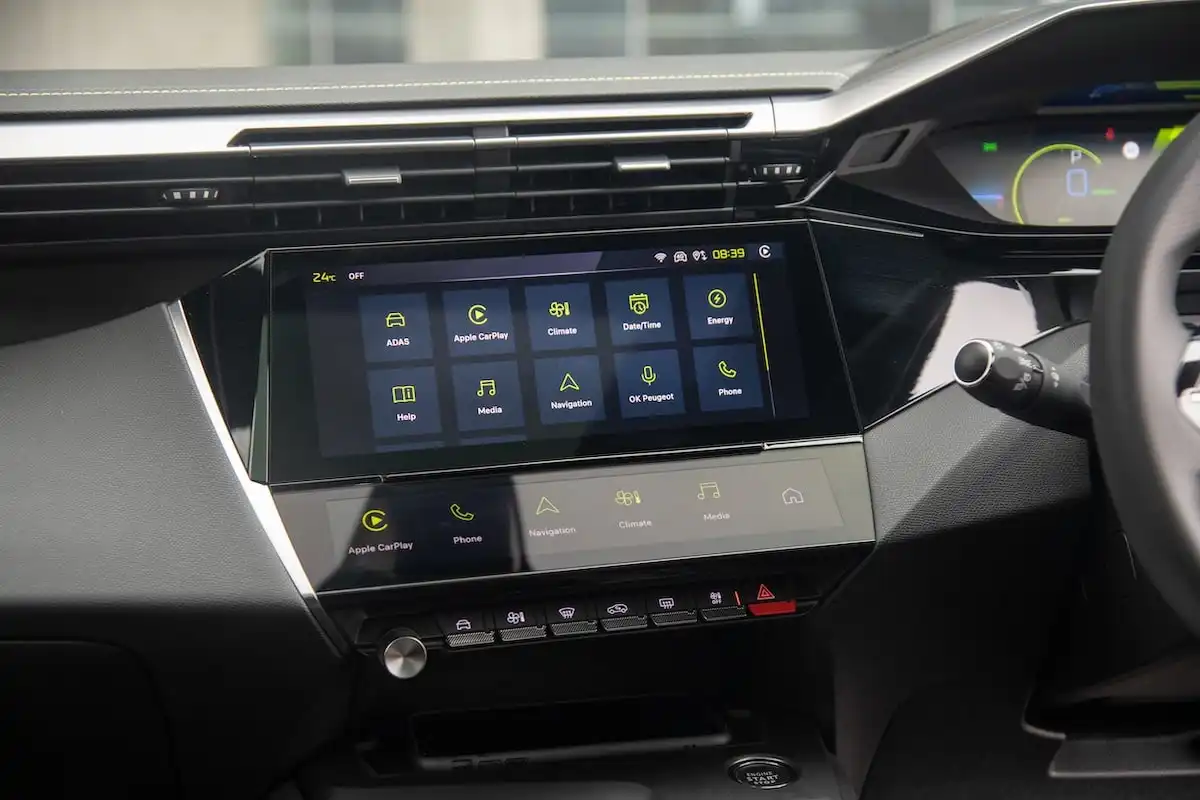 2025 peugeot e-308 connectivity and infotainment system