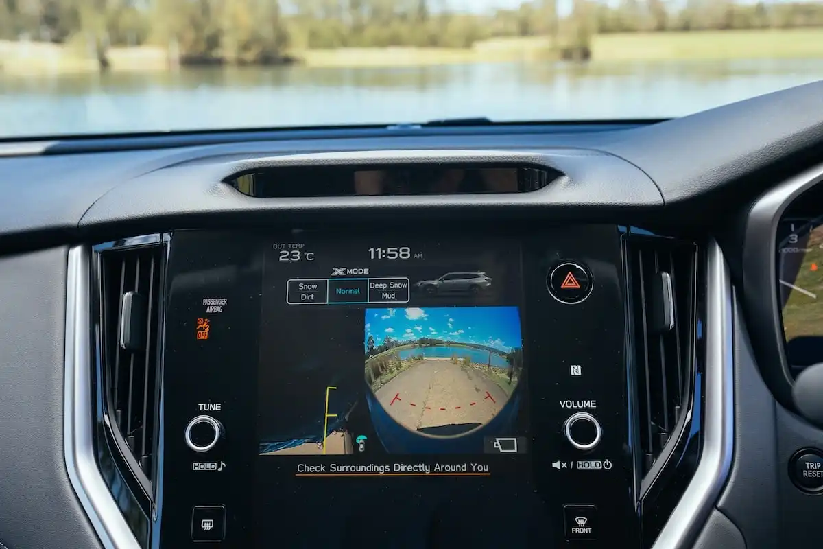 2025 subaru outback lane-keep assist