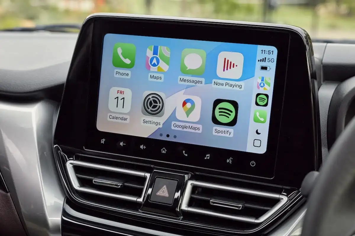 2025 suzuki fronx connectivity