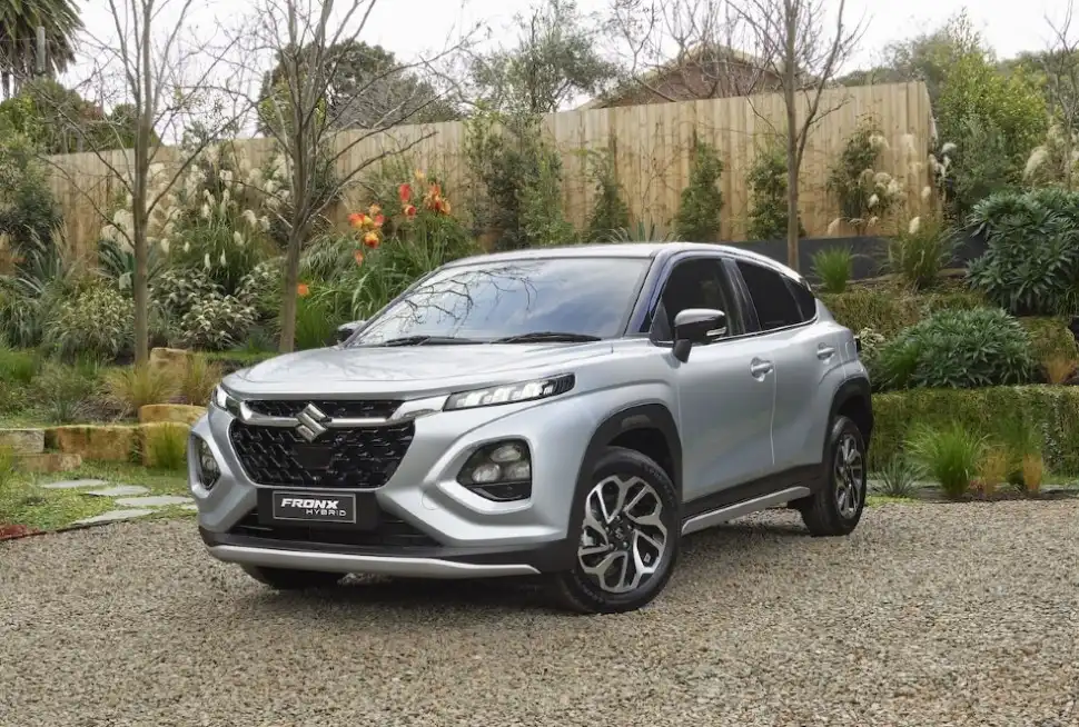 2025 suzuki fronx p-plater