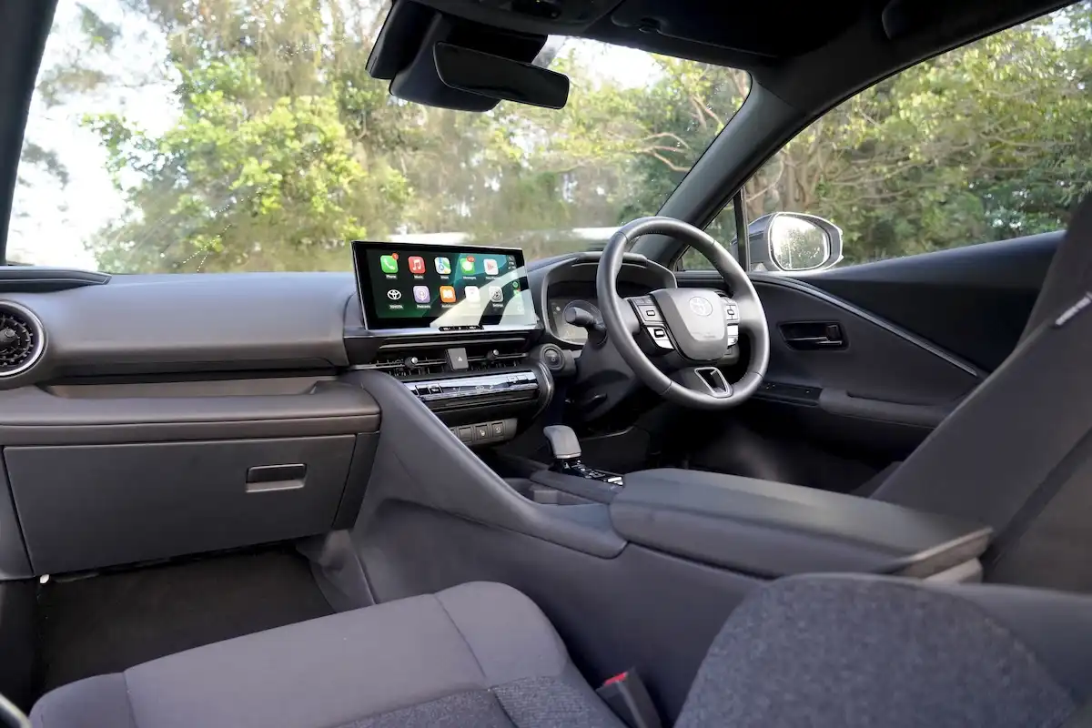 2025 toyota c-hr gxl interior front seats