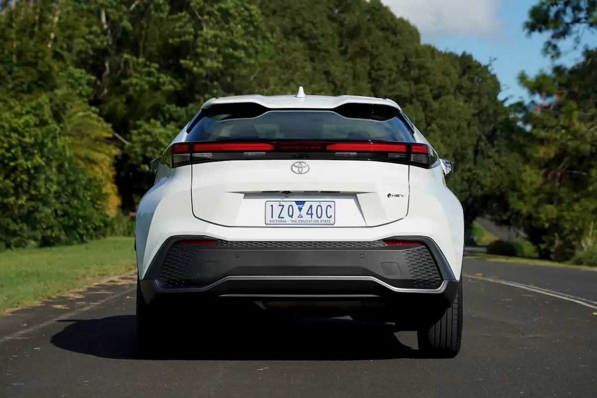 2025 toyota c-hr gxl rear